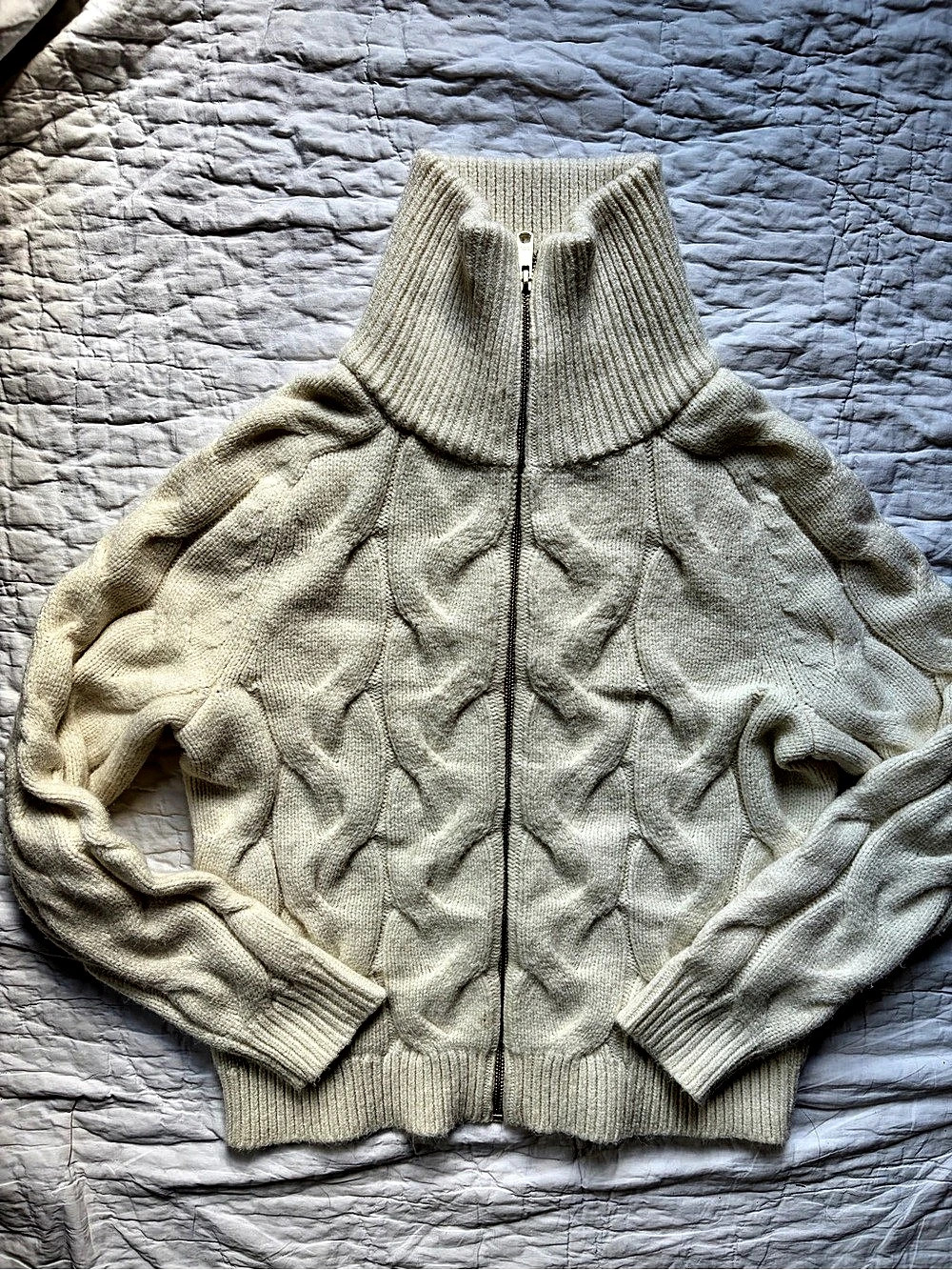 Women’s Cream Full Zip Cable Knit Sweater, Small Petite